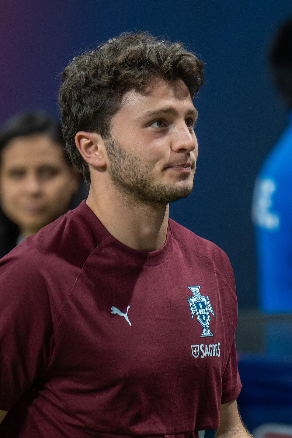 Jo?o Neves trong màu áo B? ?ào Nha tr??c bán k?t Champions League 2026 v?i PSG