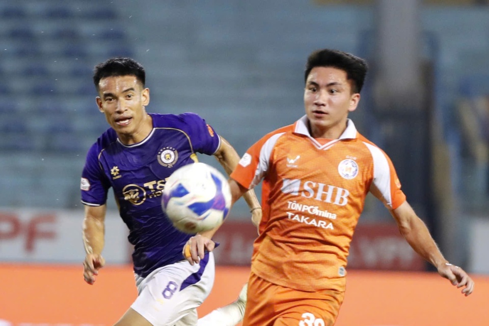 Hà N?i FC ?n m?ng chi?n th?ng 2-1 tr??c ?à N?ng vòng 21 V-League ? Hàng ??y