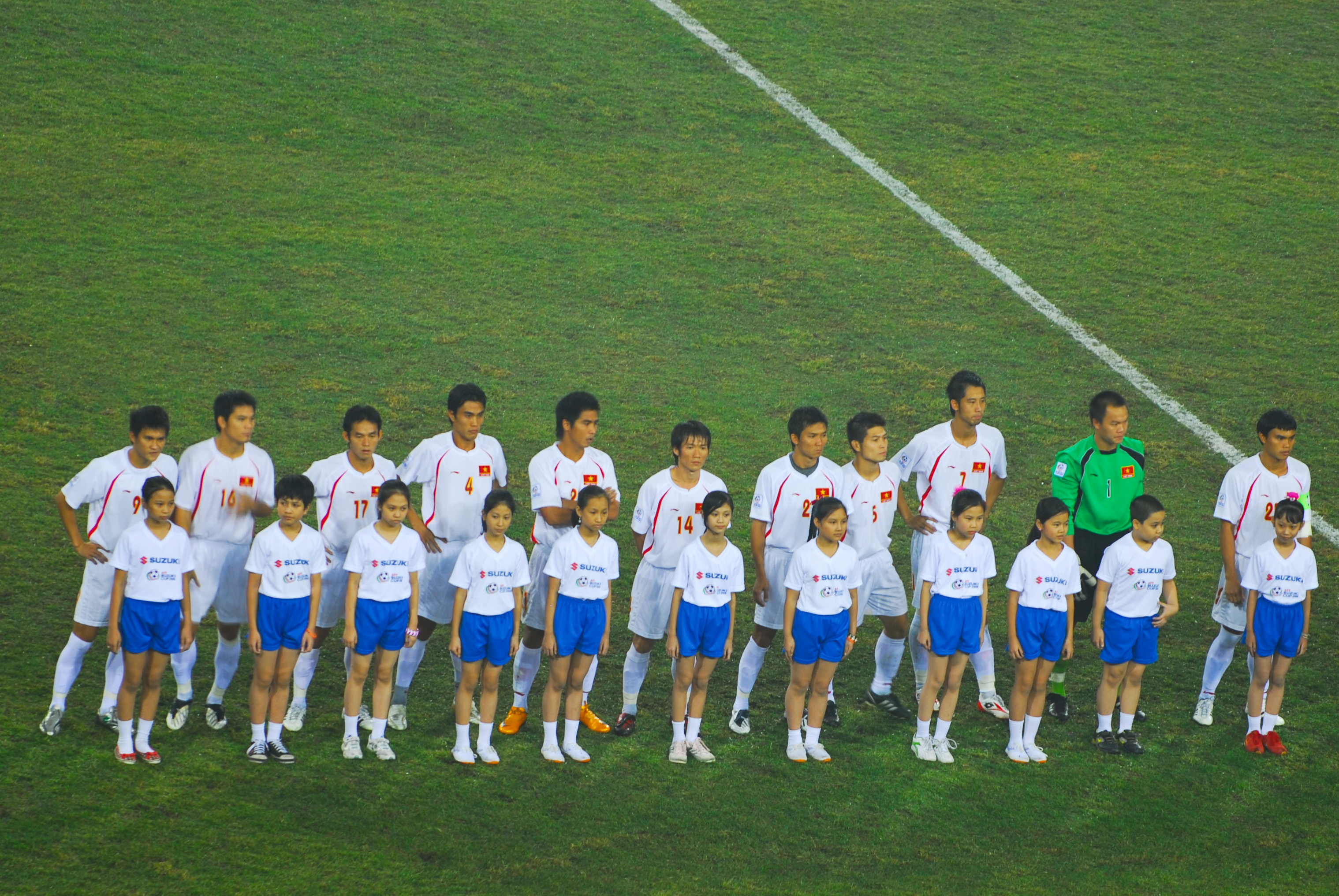 ??i tuy?n Vi?t Nam t?i san M? ?ình sau ch?c v? ??ch AFF Cup 2008 – kho?nh kh?c kh?c vào ky ?c nhi?u th? h?