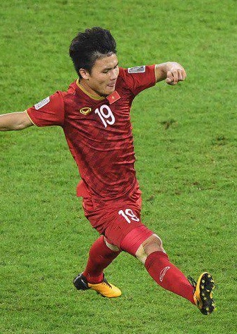 San Hàng ??y tr??c tr?n CAHN Thanh Hóa V-League 2025/26