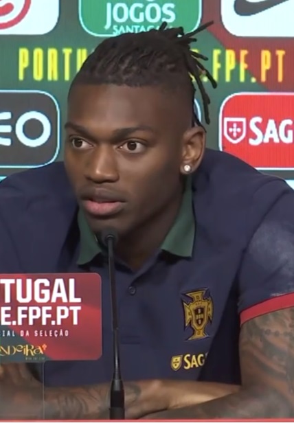 Rafael Le?o — ng?i sao t?n c?ng c?a AC Milan trong cu?c ?ua Champions League