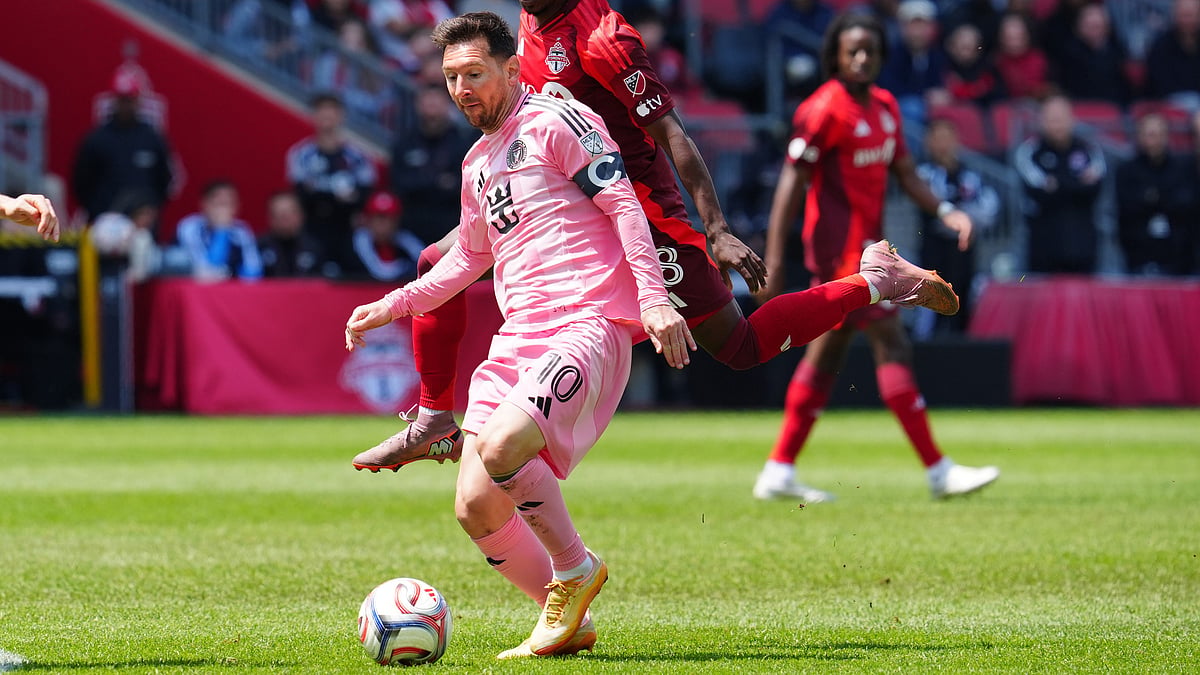 Messi l?p k? l?c 100 ?óng góp MLS Inter Miami Toronto 2026