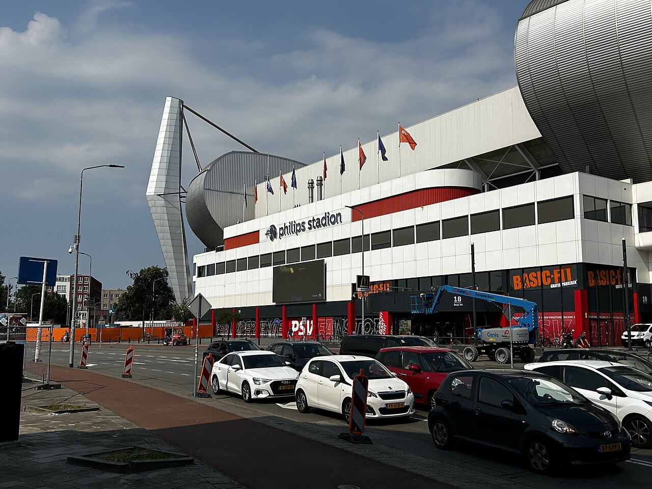 Philips Stadion, san nhà c?a PSV Eindhoven v? ??ch Eredivisie l?n 27 mùa 2025/2026