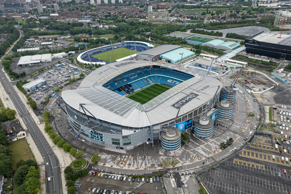 San v?n ??ng Etihad - n?i di?n ra tr?n Manchester City vs Arsenal cu?i tu?n 18-20/4